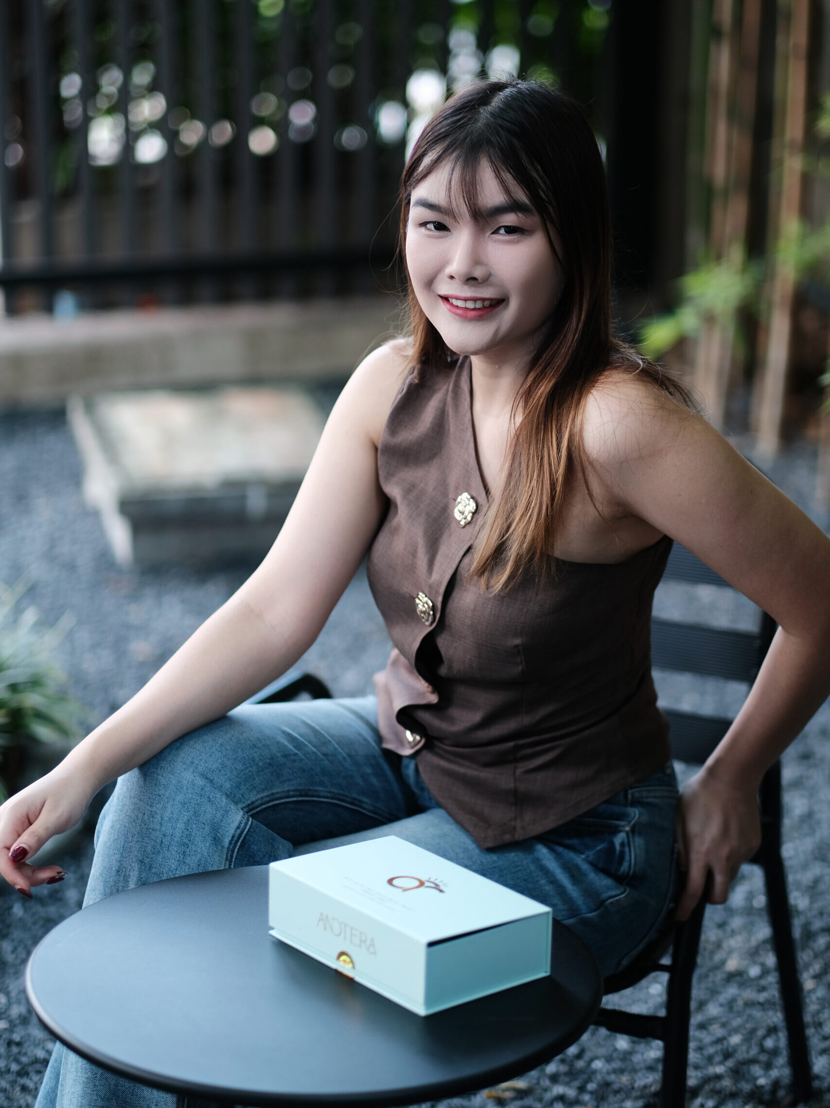 {"ARInfo":{"IsUseAR":false},"Version":"1.0.0","MakeupInfo":{"IsUseMakeup":false},"FaceliftInfo":{"IsChangeEyeLift":false,"IsChangeFacelift":false,"IsChangePostureLift":false,"IsChangeNose":false,"IsChangeFaceChin":false,"IsChangeMouth":false,"IsChangeThinFace":false},"BeautyInfo":{"SwitchMedicatedAcne":false,"IsAIBeauty":false,"IsBrightEyes":false,"IsSharpen":false,"IsOldBeauty":false,"IsReduceBlackEyes":false},"HandlerInfo":{"AppName":2},"FilterInfo":{"IsUseFilter":false}}